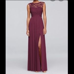 David’s Bridal f19328 in Wine color
